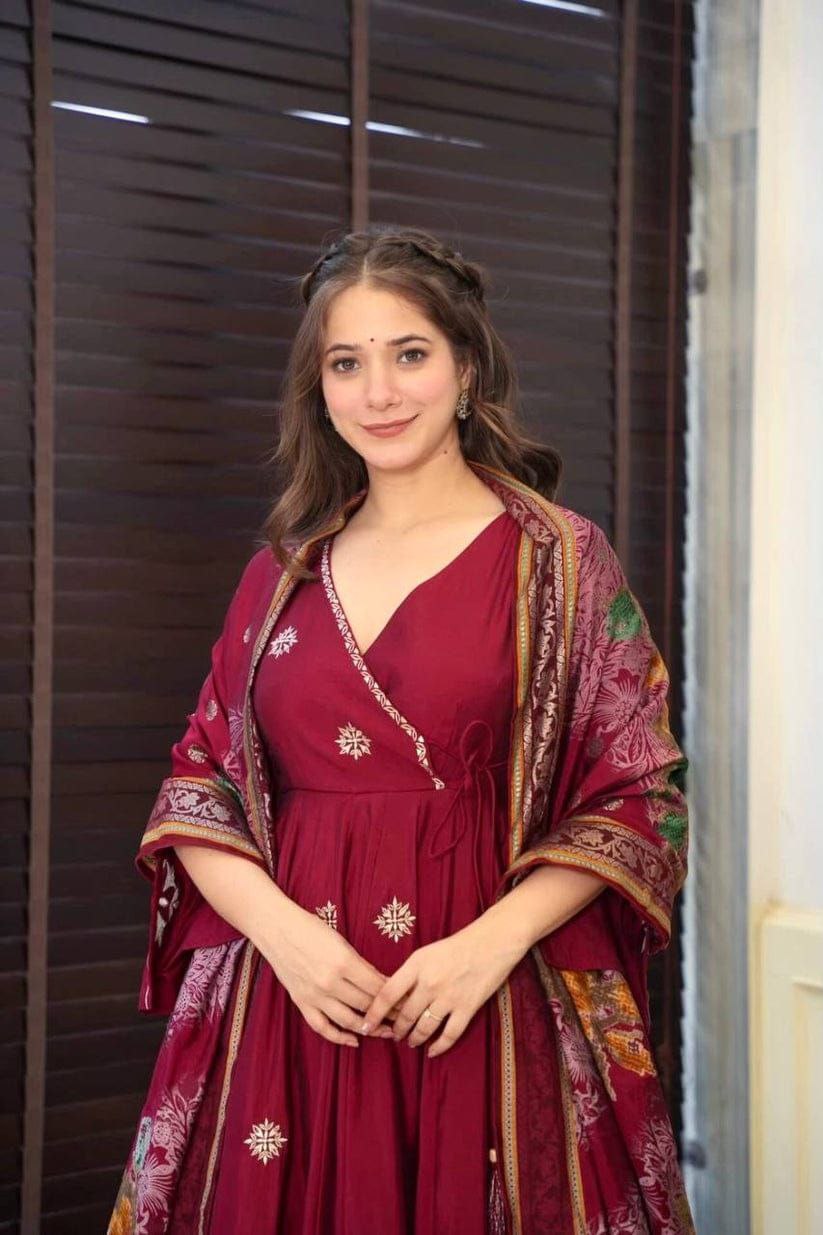 Maroon Color Luxurious Roman Silk 3pc Kurti Set