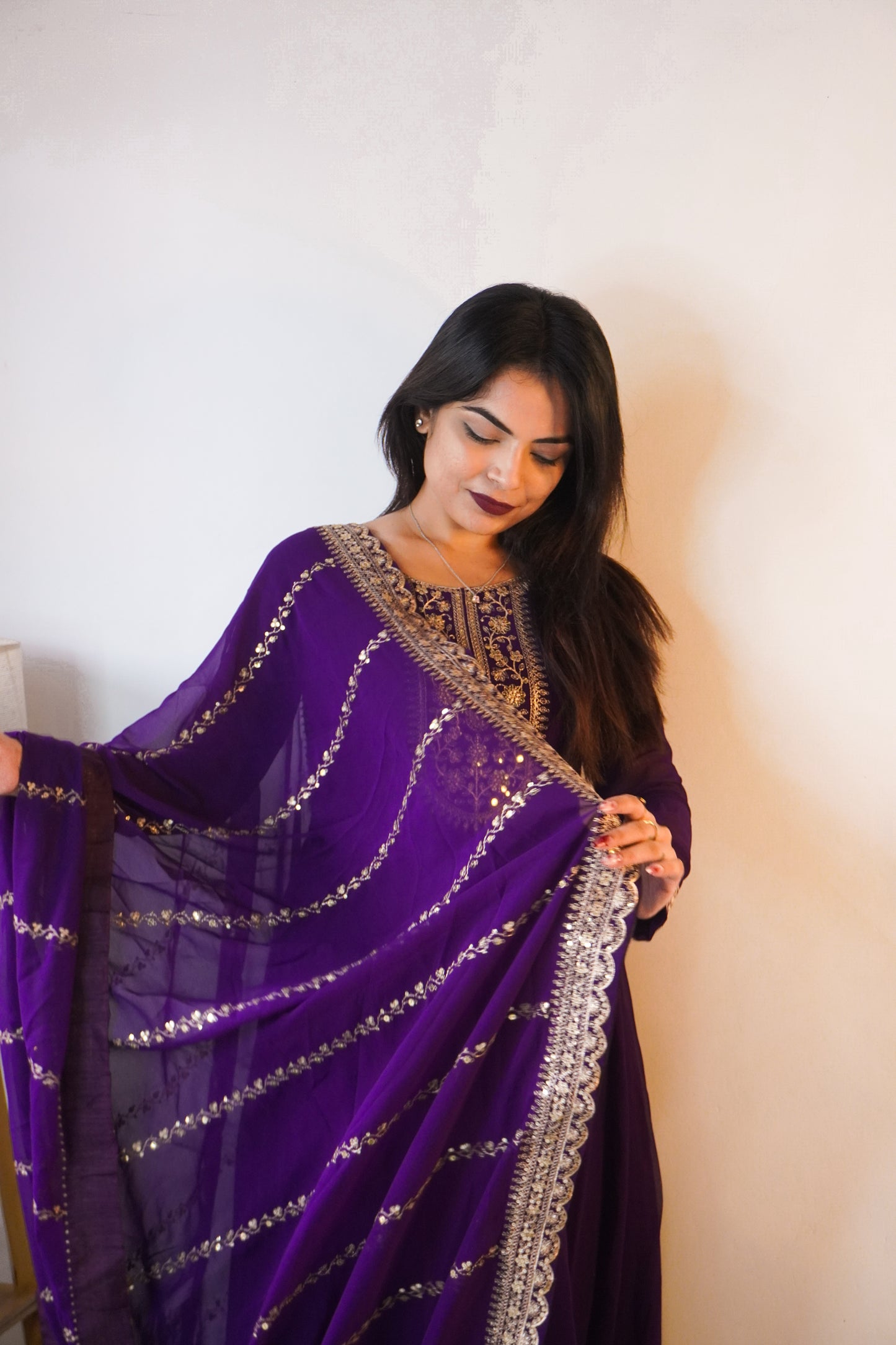 ELEGANT WINE COLOR ANARKALI GOWN WITH FAUX BLOOMING DUPATTA