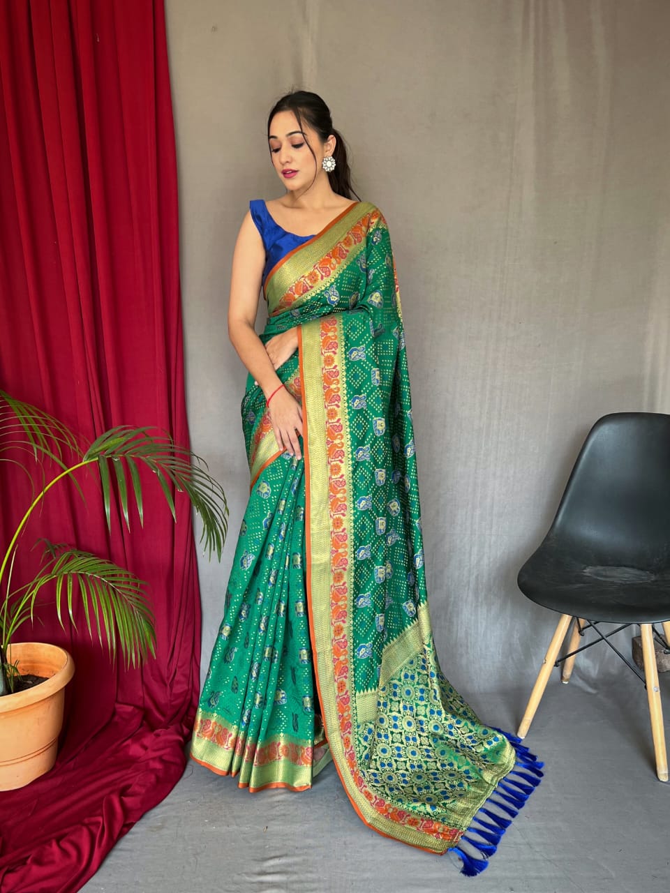 BEAUTIFUL ORANGE COLOR PURE KUTCHI PATOLA SILK SAREE