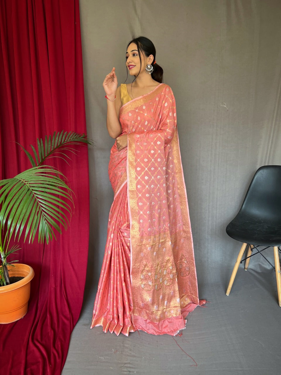 OFF WHITE COLOR PURE MUSLIN SOFT SILK SAREE