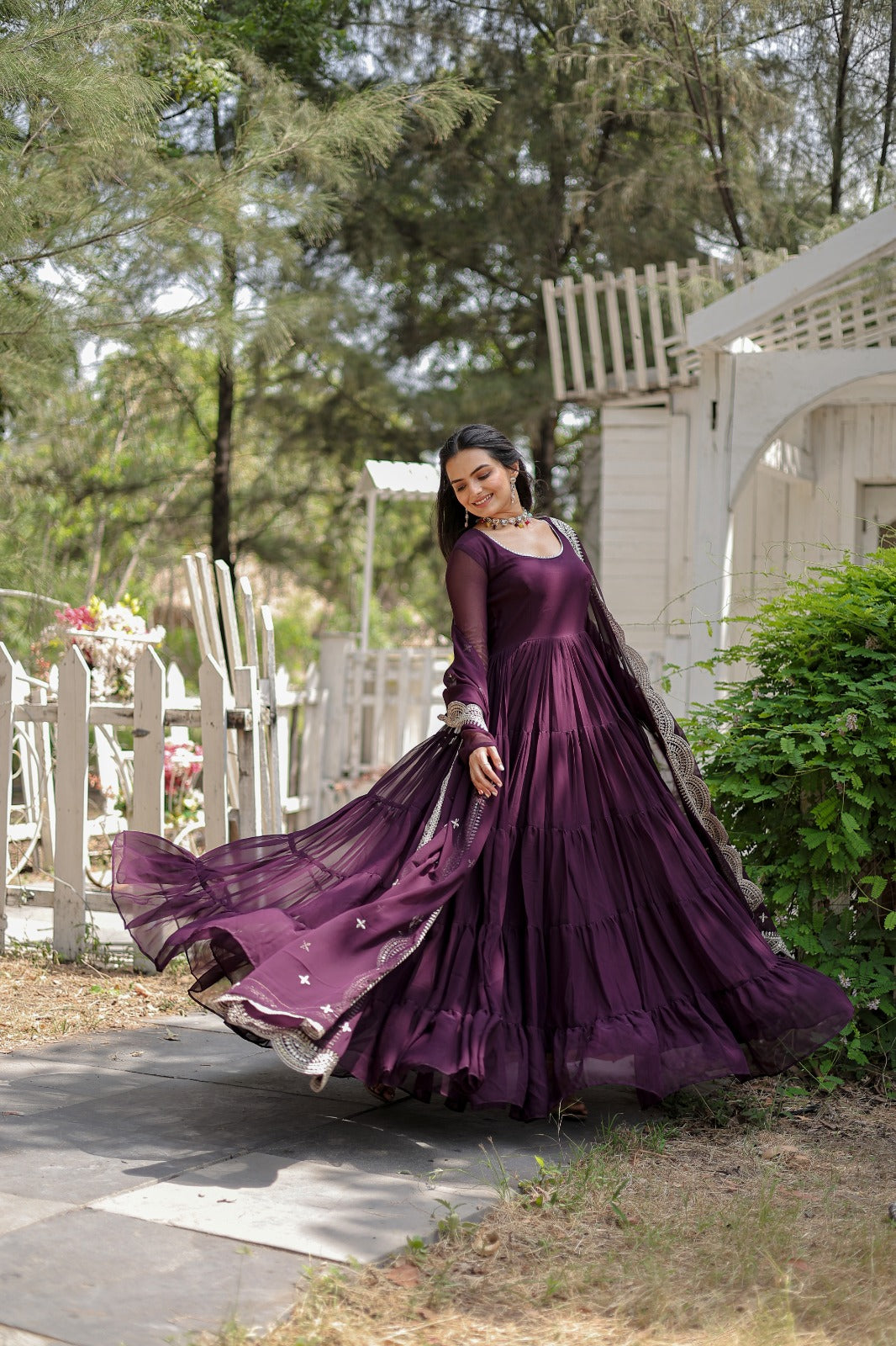 WINE BLOOMING GOWN