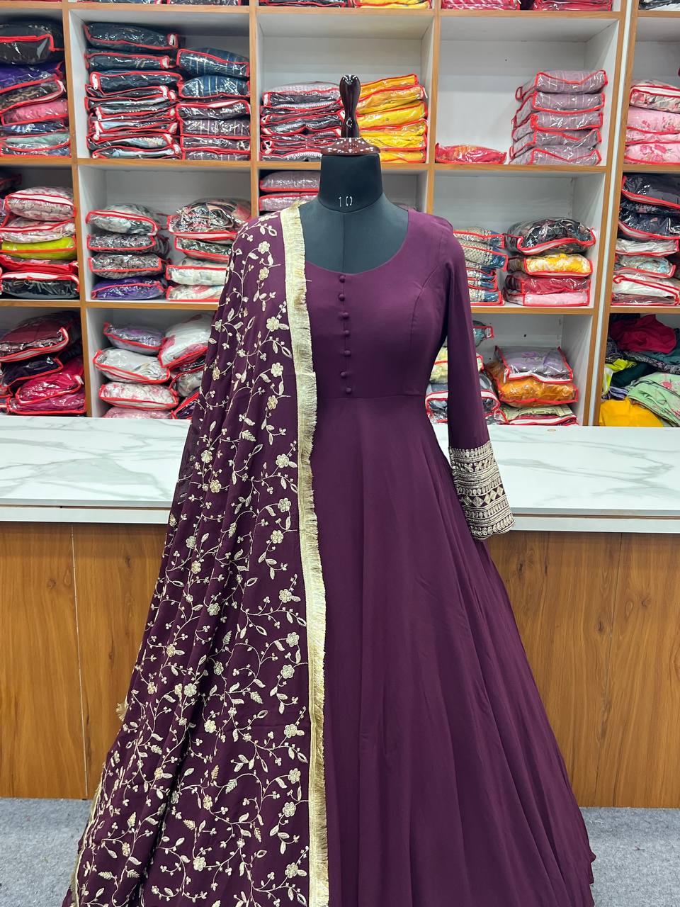 KC-WINE ANARKALI