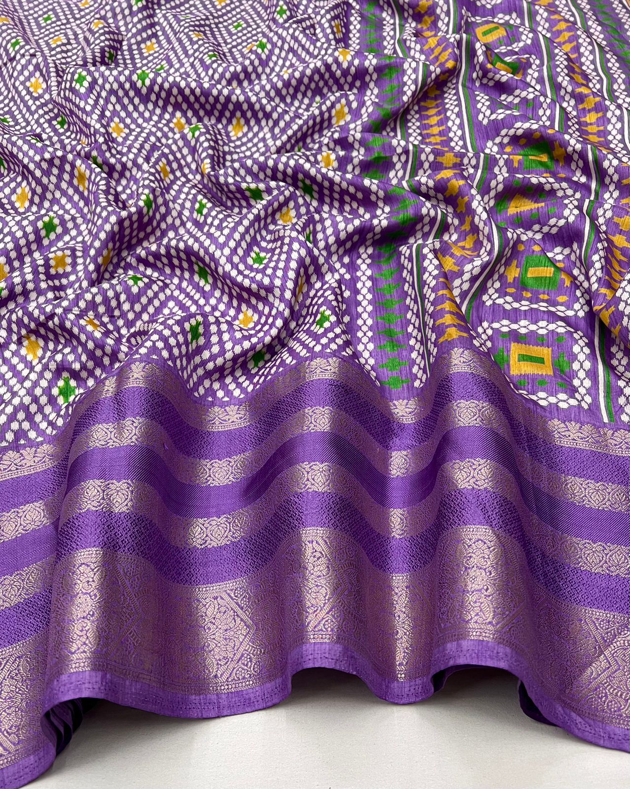 BLACK COLOR MULTIPLE JACQUARD WEAVING BORDER SOFT DOLA SILK SAREES