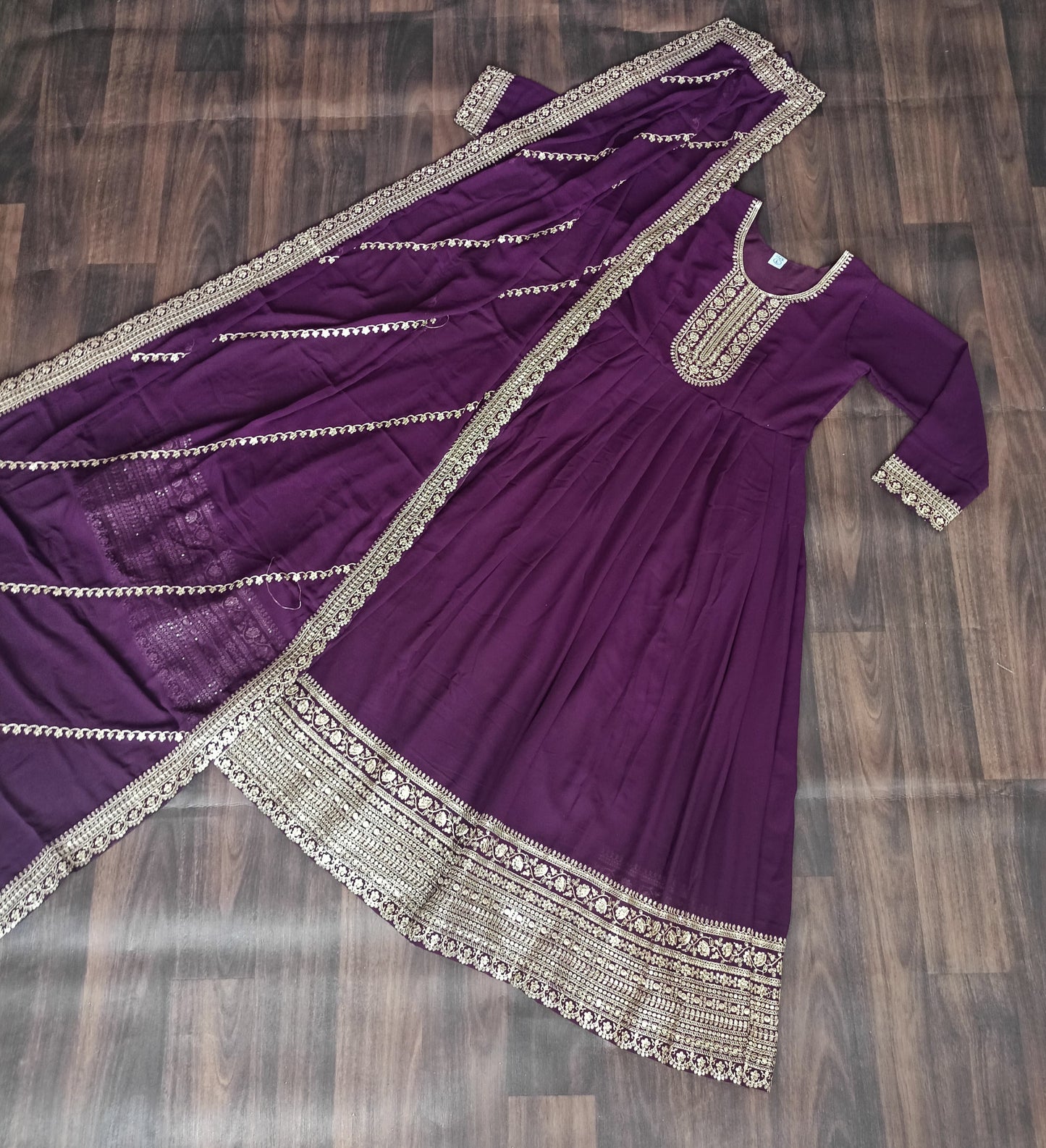 ELEGANT WINE COLOR ANARKALI GOWN WITH FAUX BLOOMING DUPATTA