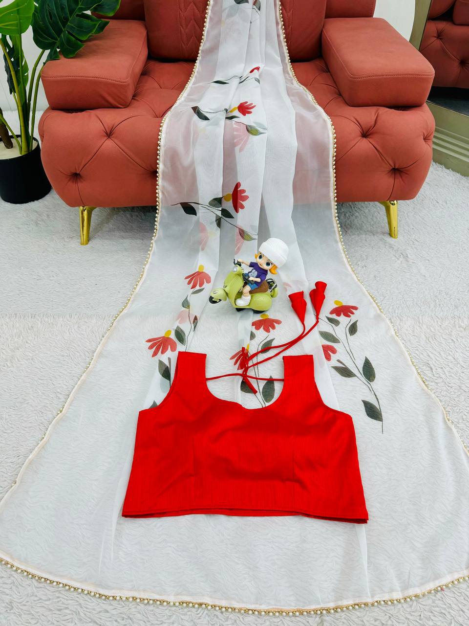 White Tibby Silk With Digital Print Saree