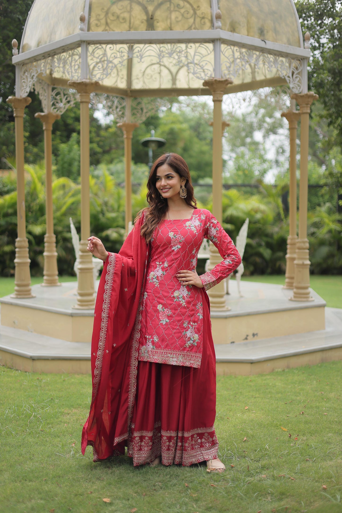 Thread Embroidery With Chinnon Print Kurta Plazzo Set With Dupatta
