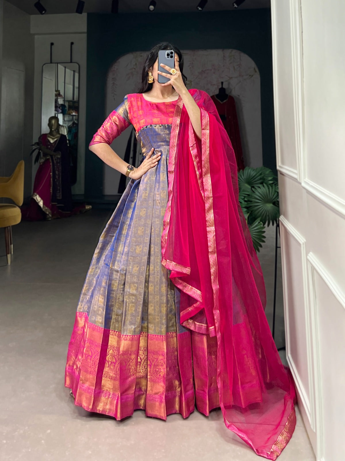 Ranipink Kanjivaram Zari Weaving Work Gown With Dupatta