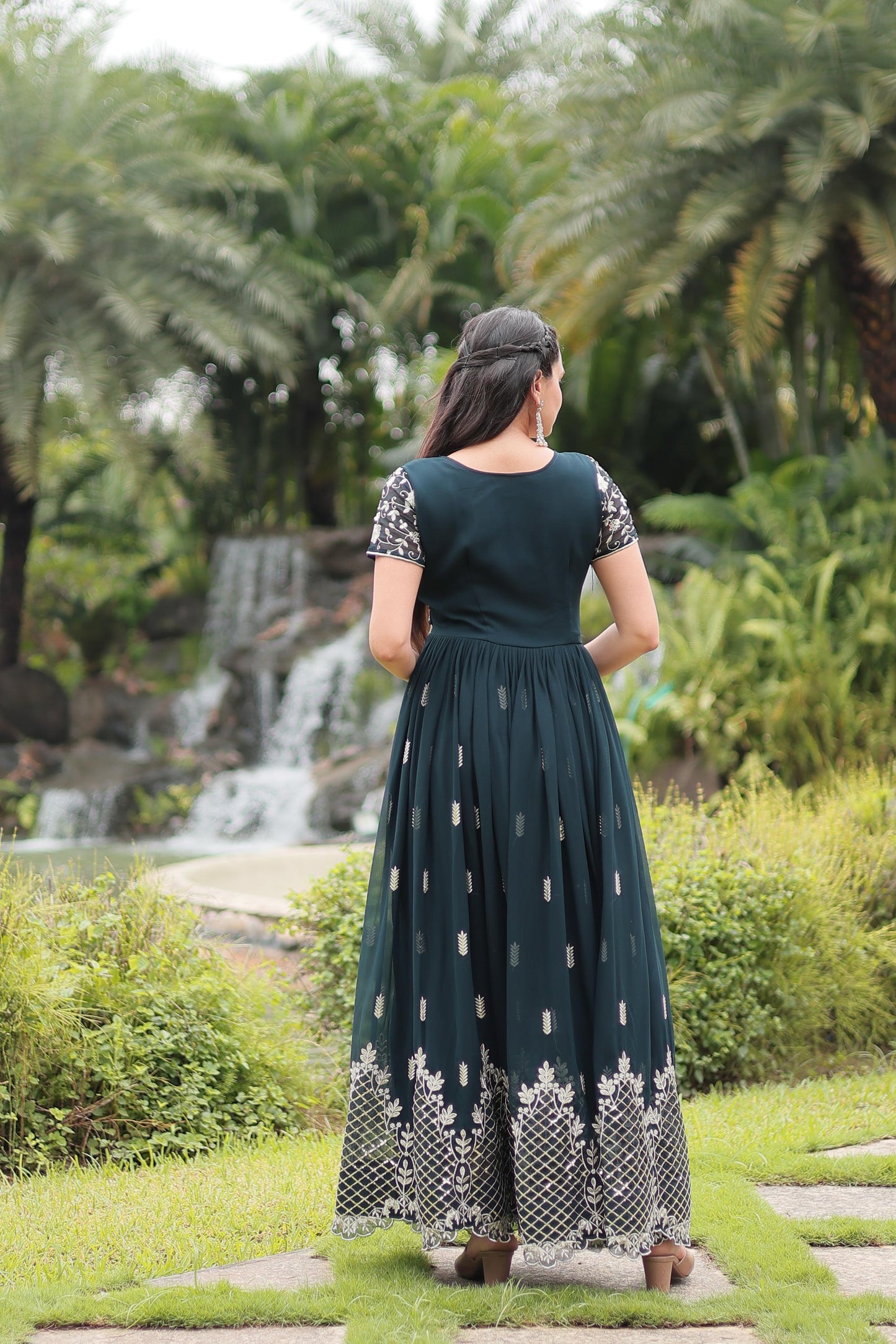Beautiful Faux Blooming With Zari Sequins-work Gown