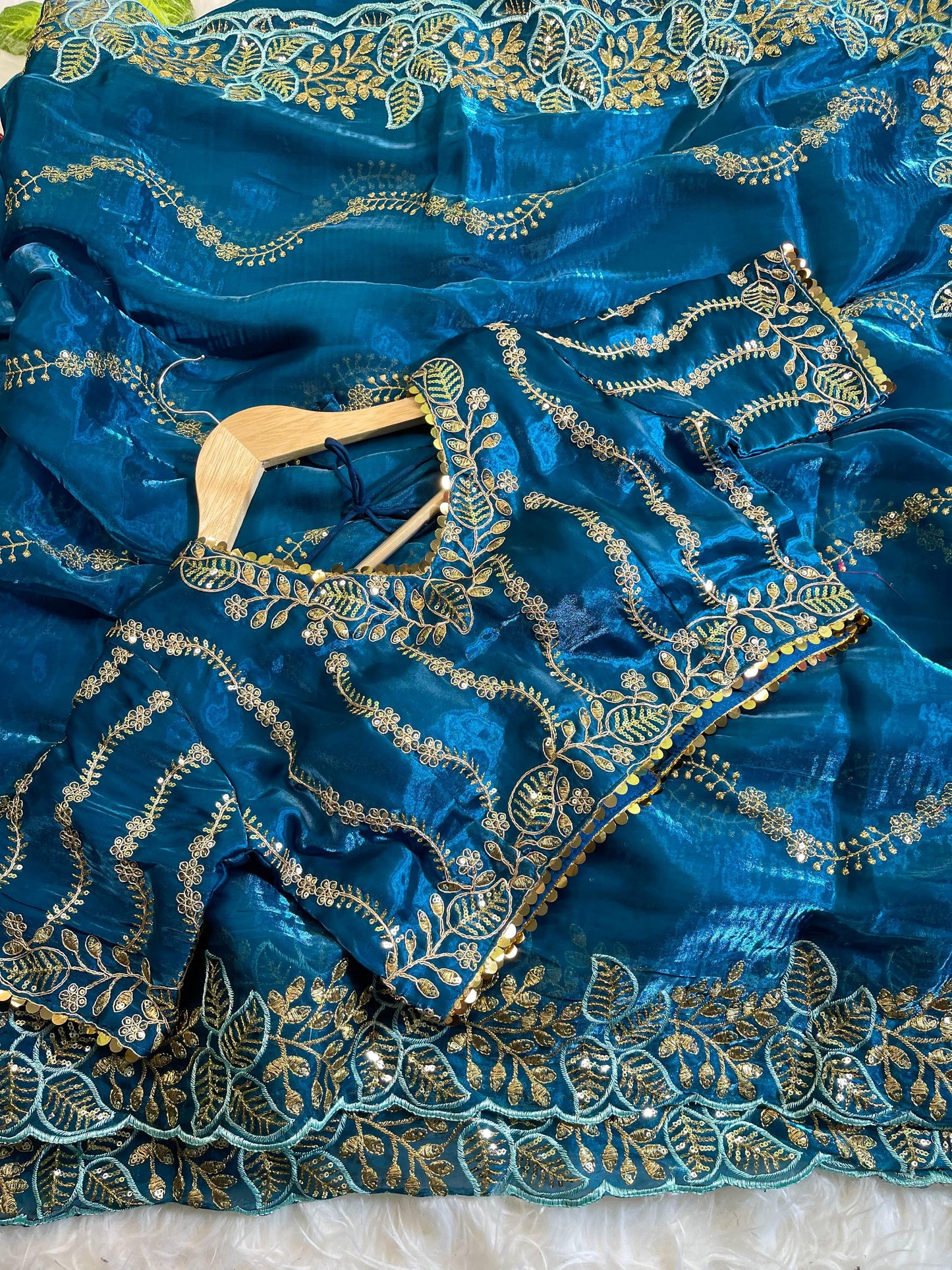 Pure Zimmy Choo Silk With Embroidery Work Saree