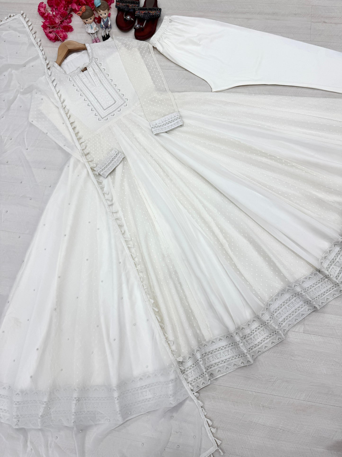 White Faux Georgette 1000 Buti With Embroidery Work 3pc Kurta Set