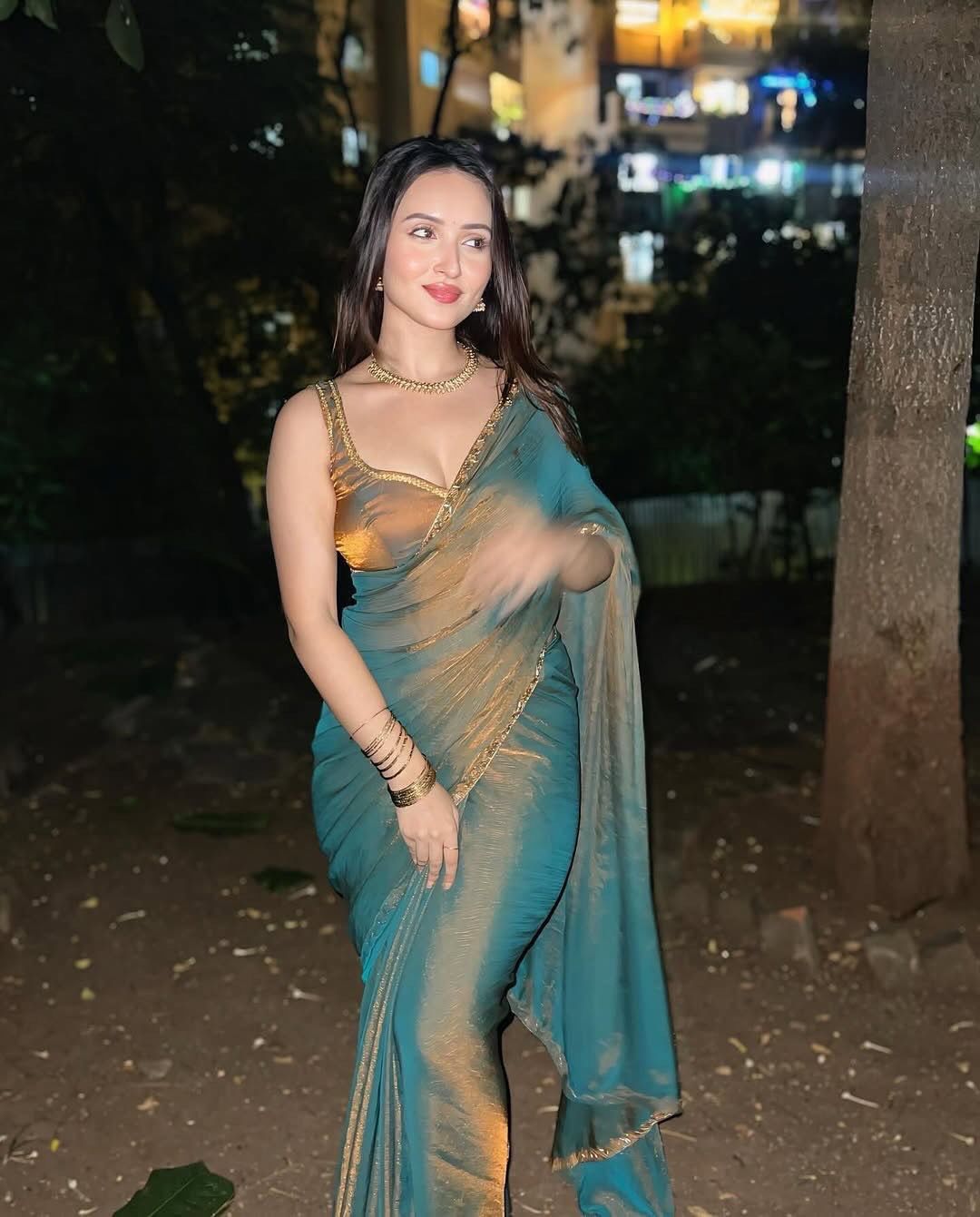 Two Tone Chiffone Saree