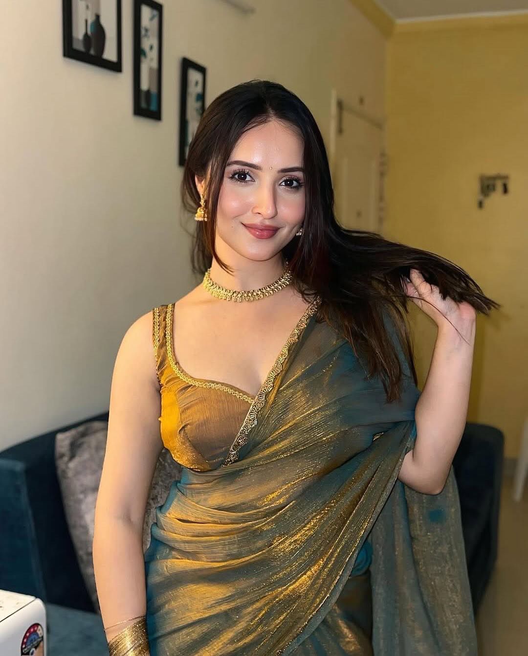 Two Tone Chiffone Saree