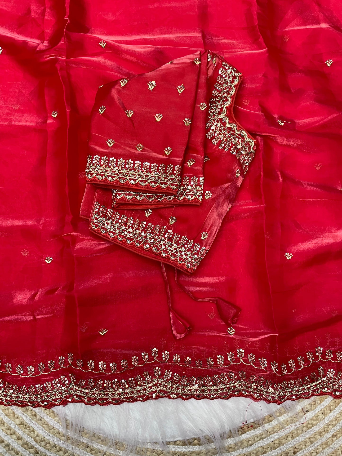 Zimmy Choo Sequence Zari Aarco Border Satin Saree