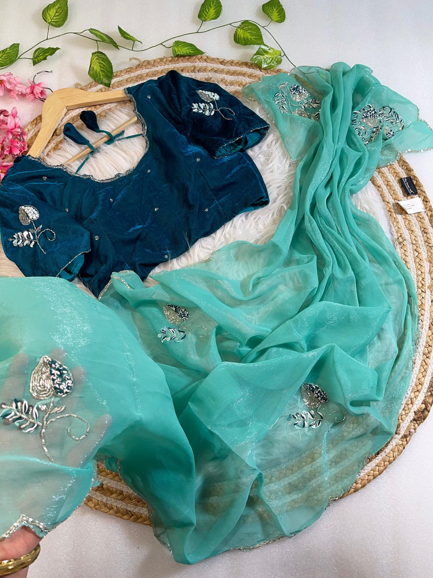 Pure Soft Shimmer Silk With UnStiched Blouse Saree