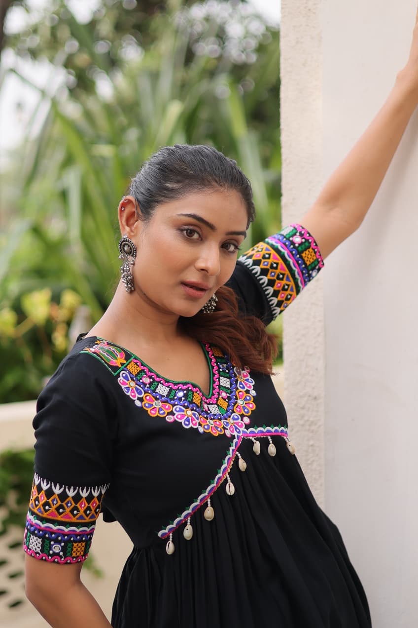 Black Reyon with Kutchi Gamthi work Kurti