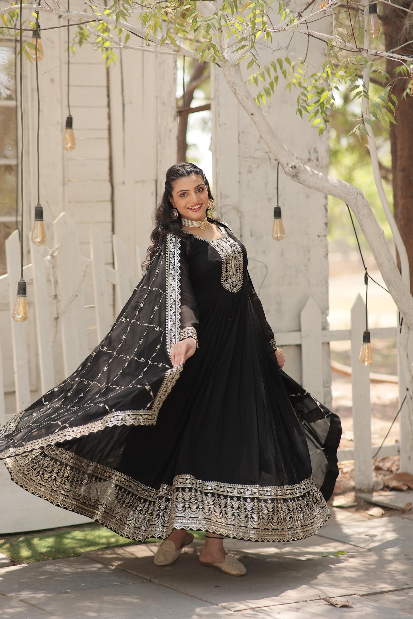 ELEGANT WINE COLOR ANARKALI GOWN WITH FAUX BLOOMING DUPATTA