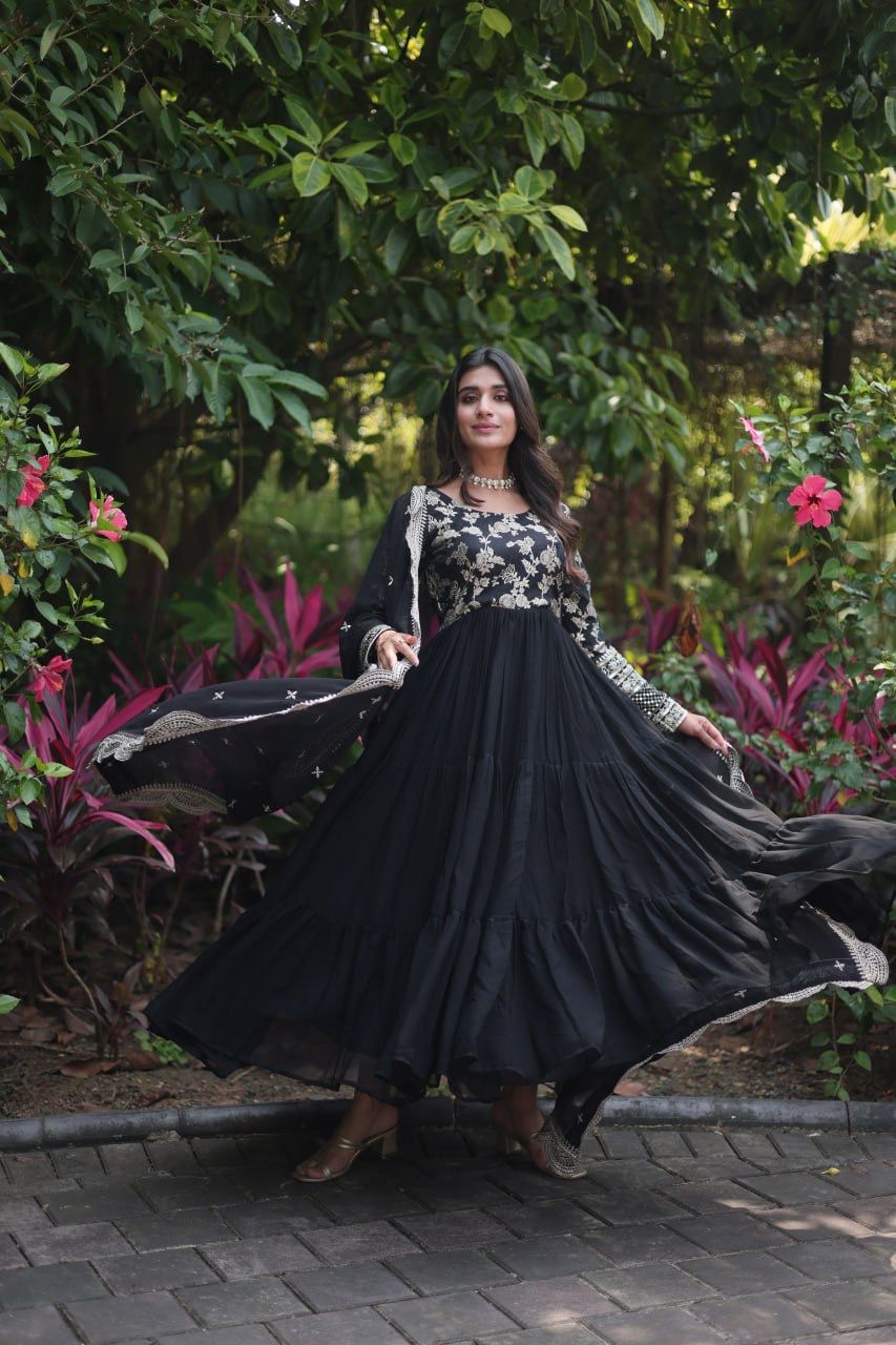 EMPRESS PURPLE JACQUARD VISCOSE WITH SOFT GEORGETTE ANARKALI GOWN WITTTH DUPATTA