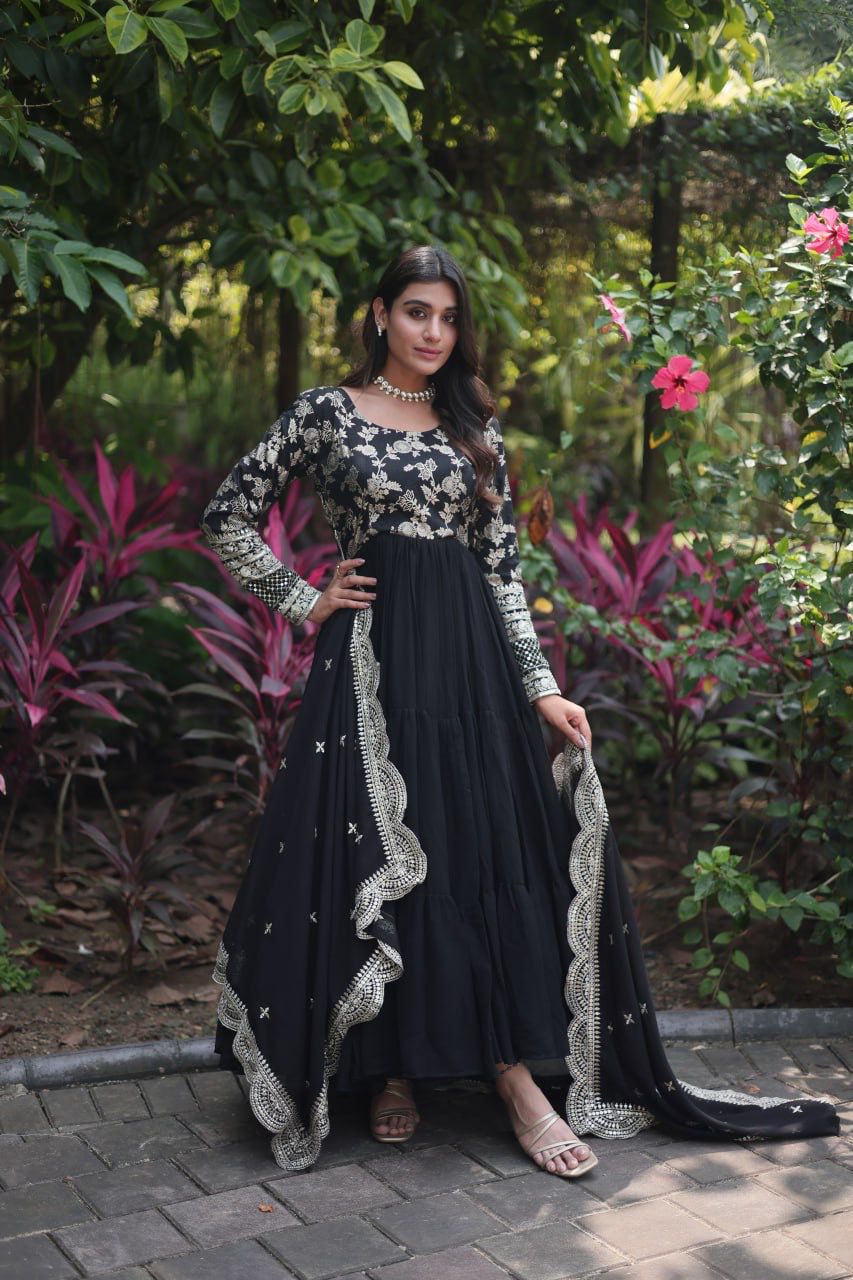 EMPRESS PURPLE JACQUARD VISCOSE WITH SOFT GEORGETTE ANARKALI GOWN WITTTH DUPATTA
