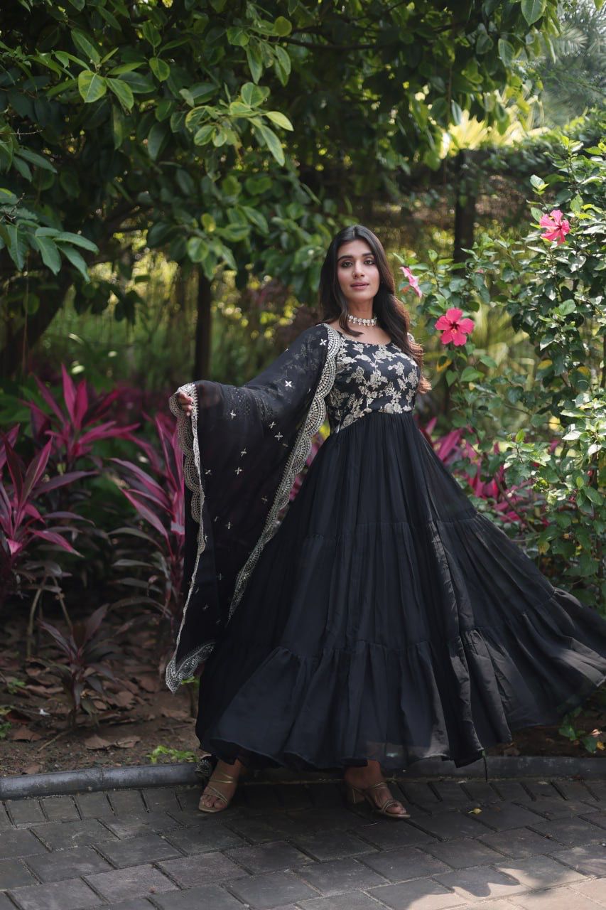EMPRESS PURPLE JACQUARD VISCOSE WITH SOFT GEORGETTE ANARKALI GOWN WITTTH DUPATTA