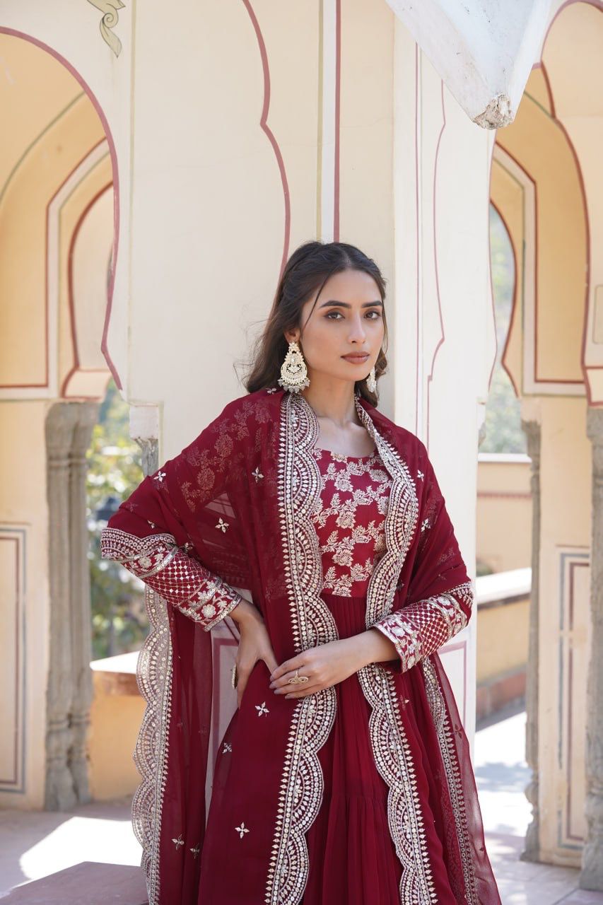 EMPRESS PURPLE JACQUARD VISCOSE WITH SOFT GEORGETTE ANARKALI GOWN WITTTH DUPATTA