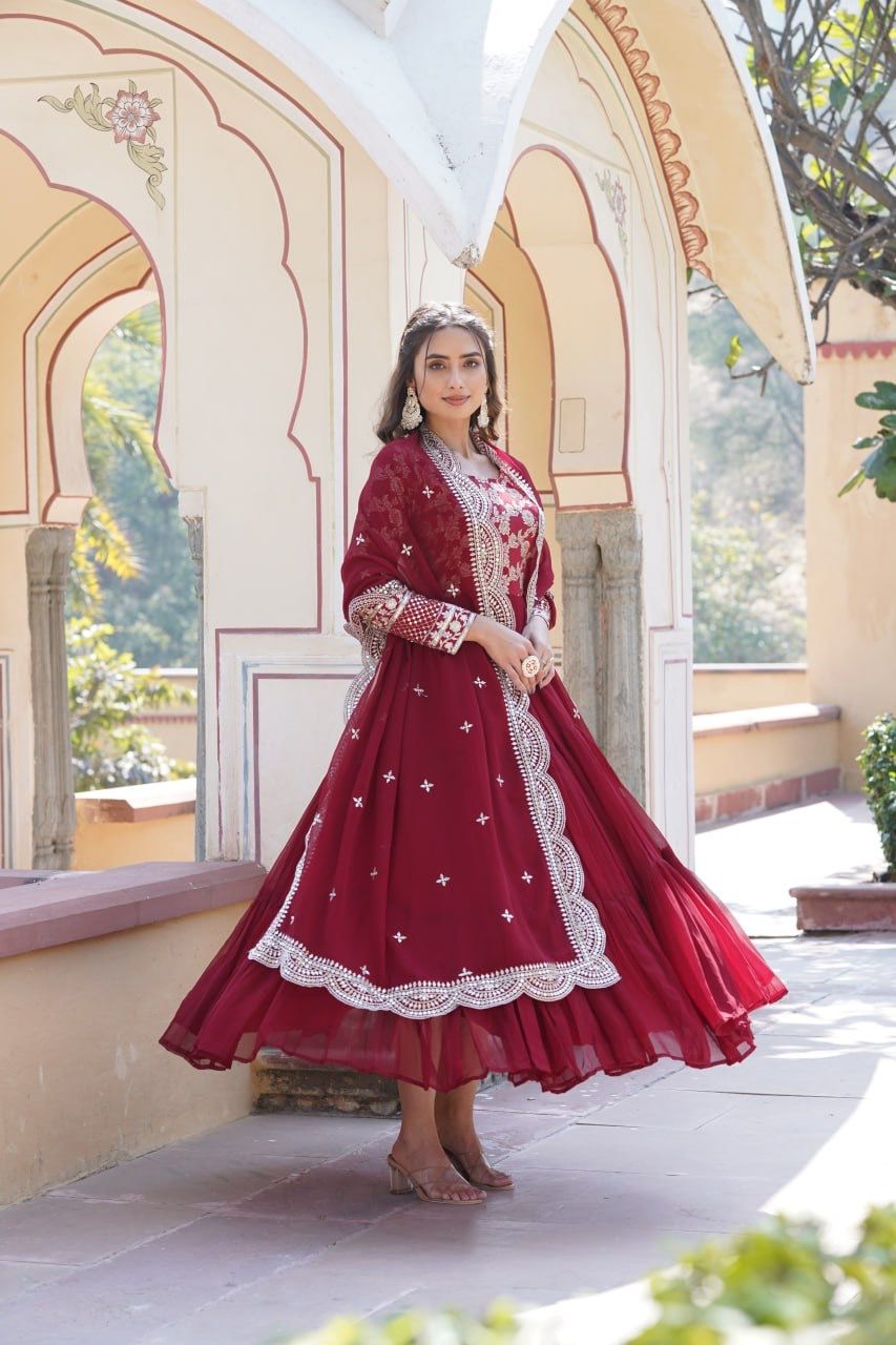 EMPRESS PURPLE JACQUARD VISCOSE WITH SOFT GEORGETTE ANARKALI GOWN WITTTH DUPATTA