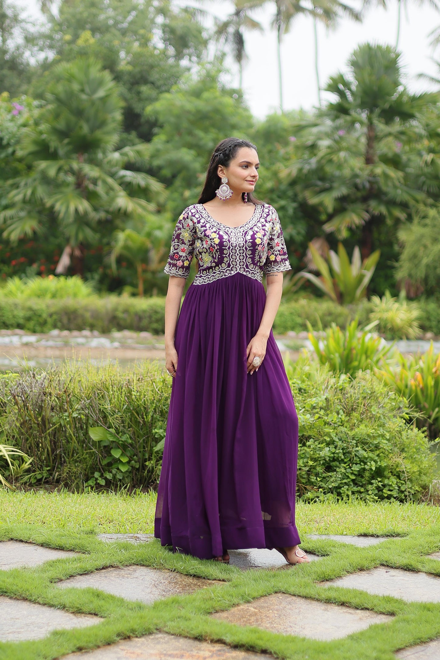 DAZZLING DIAMOND ZARI THREAD ANARKALI GOWN