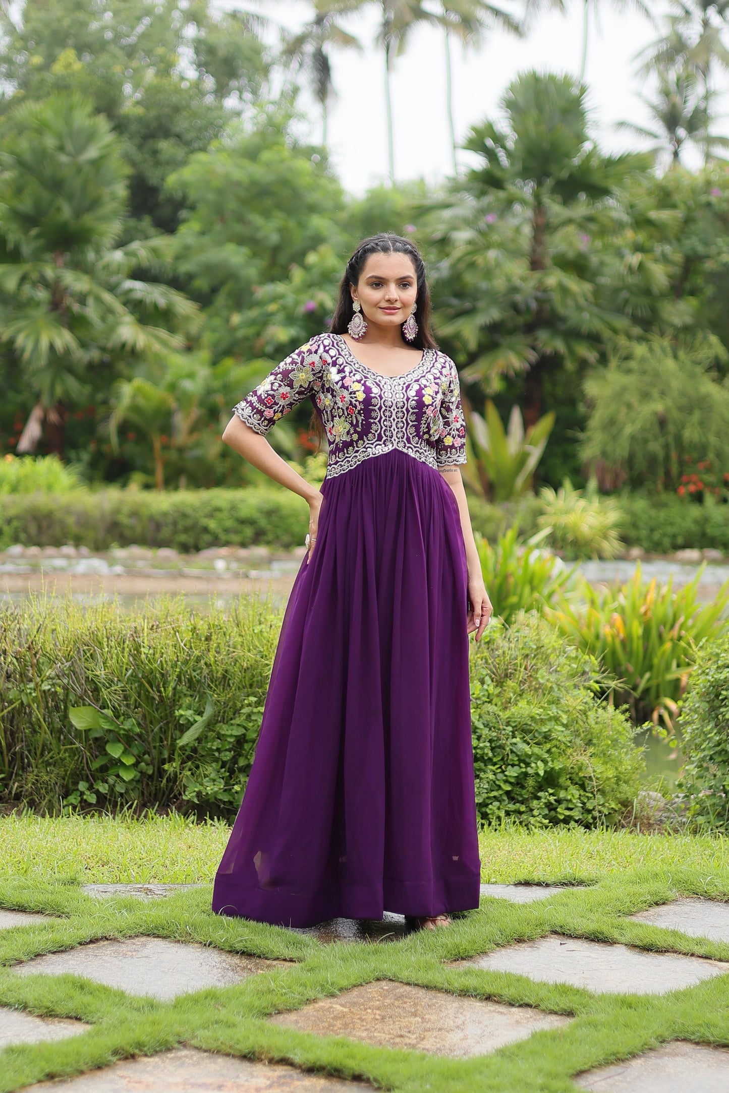 DAZZLING DIAMOND ZARI THREAD ANARKALI GOWN