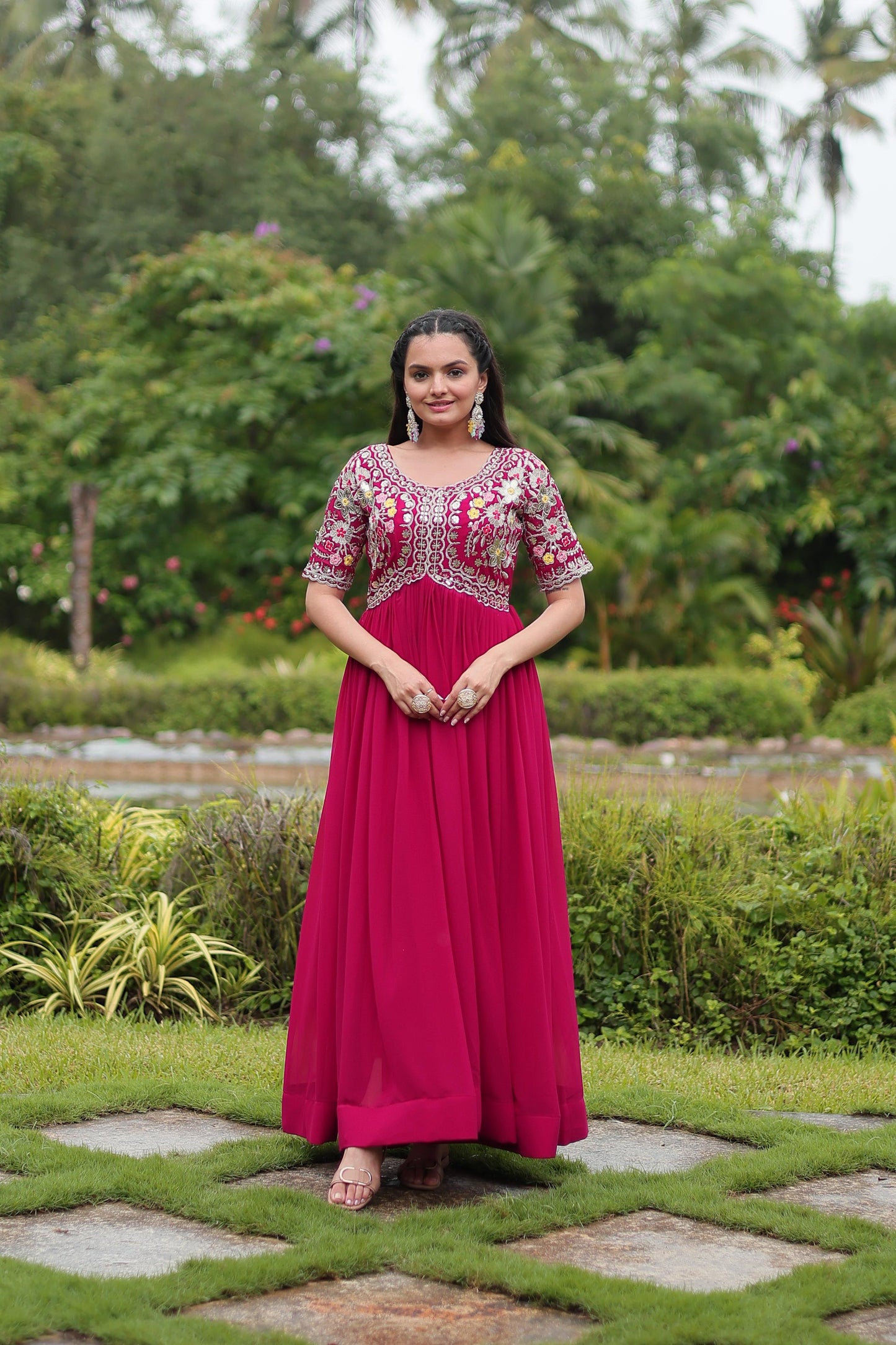 DAZZLING DIAMOND ZARI THREAD ANARKALI GOWN