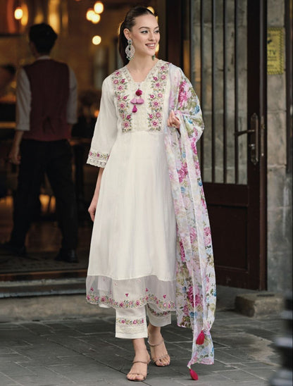 White Chanderi With Heavy Embroidery 3pc Kurti With Printed Dupatta Set