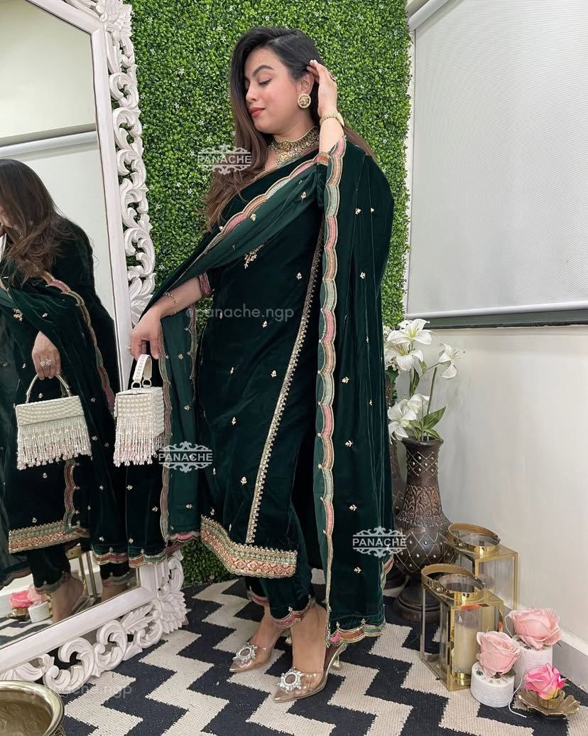 Green Velvet Embroidery And Lace Detailing 3pc Kurta Set