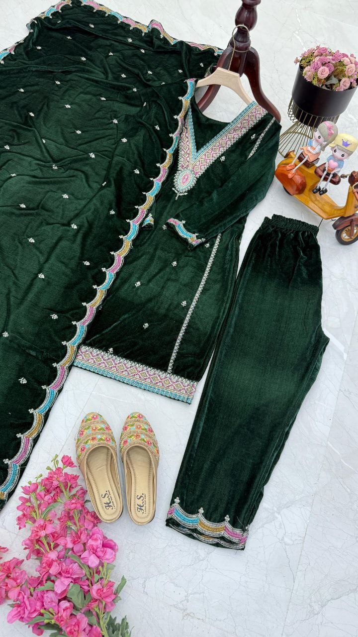 Green Velvet Embroidery And Lace Detailing 3pc Kurta Set