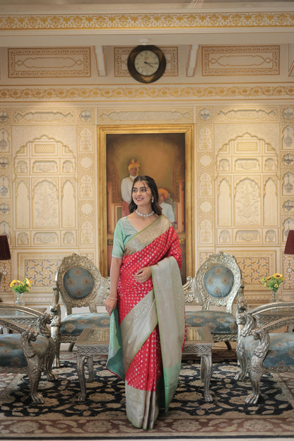 RED COLOR SMALL BUTTA KANJIVARAM SILK SAREE