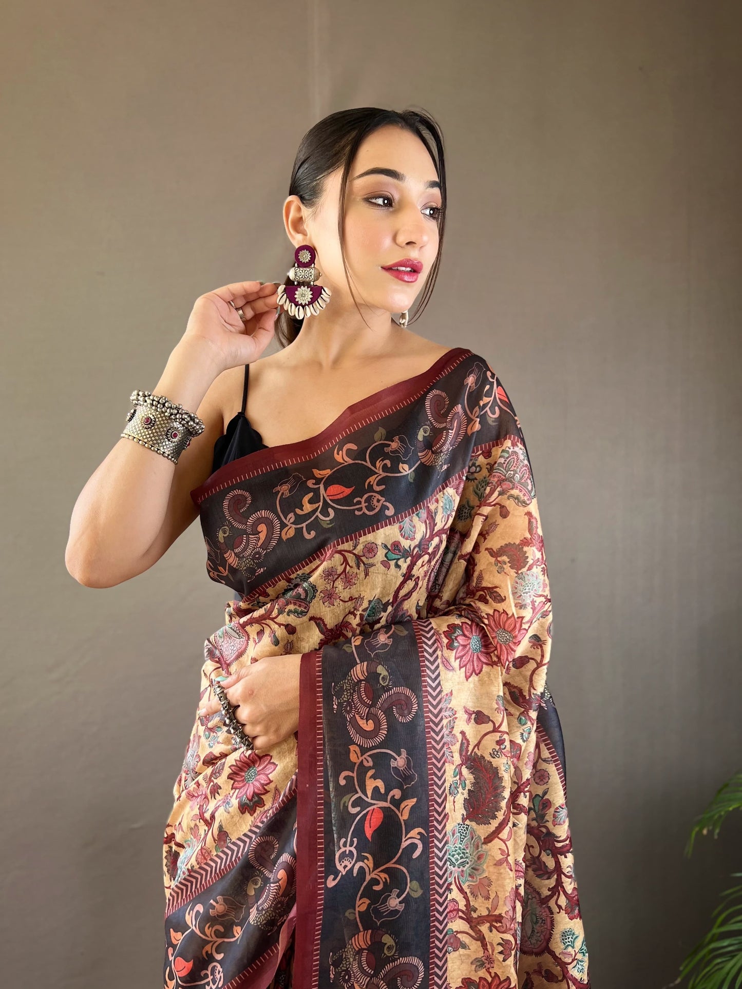 LIGHT WINE MULTI DIGITAL HAND PICKED KALAMKARI PRINTS SAREE