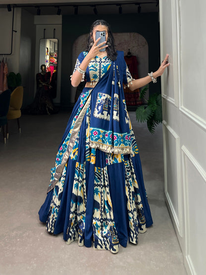 PLAIN WITH PRINTET LEHENGA