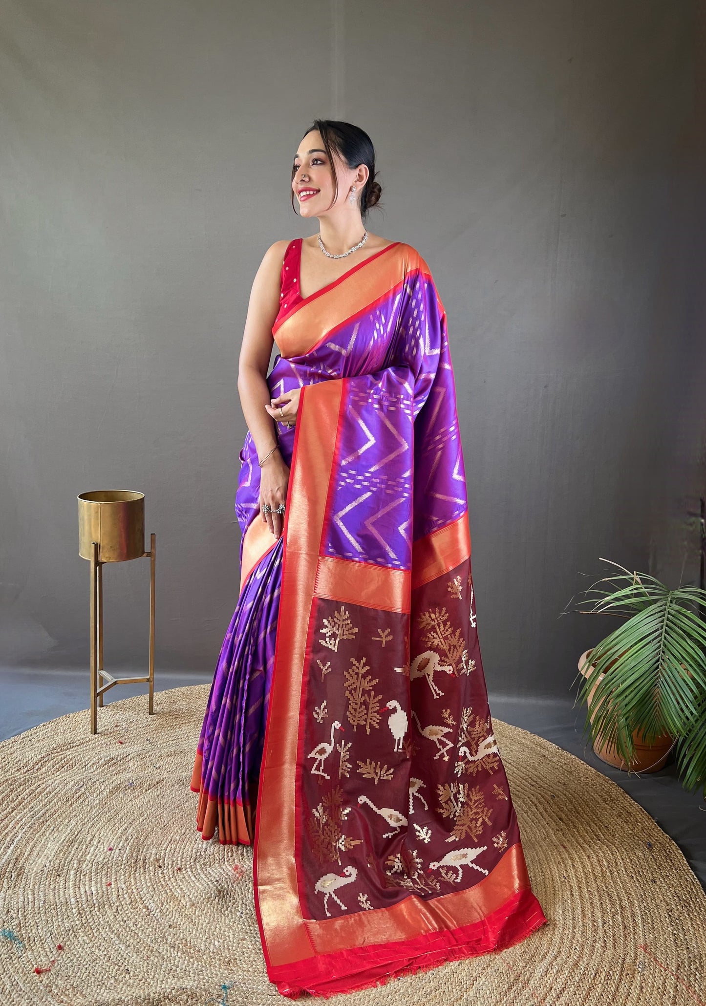 RED COLOR PURE SOFT SILKWITH ZIGZAG VISCOSE ZARI DESIGN SAREE