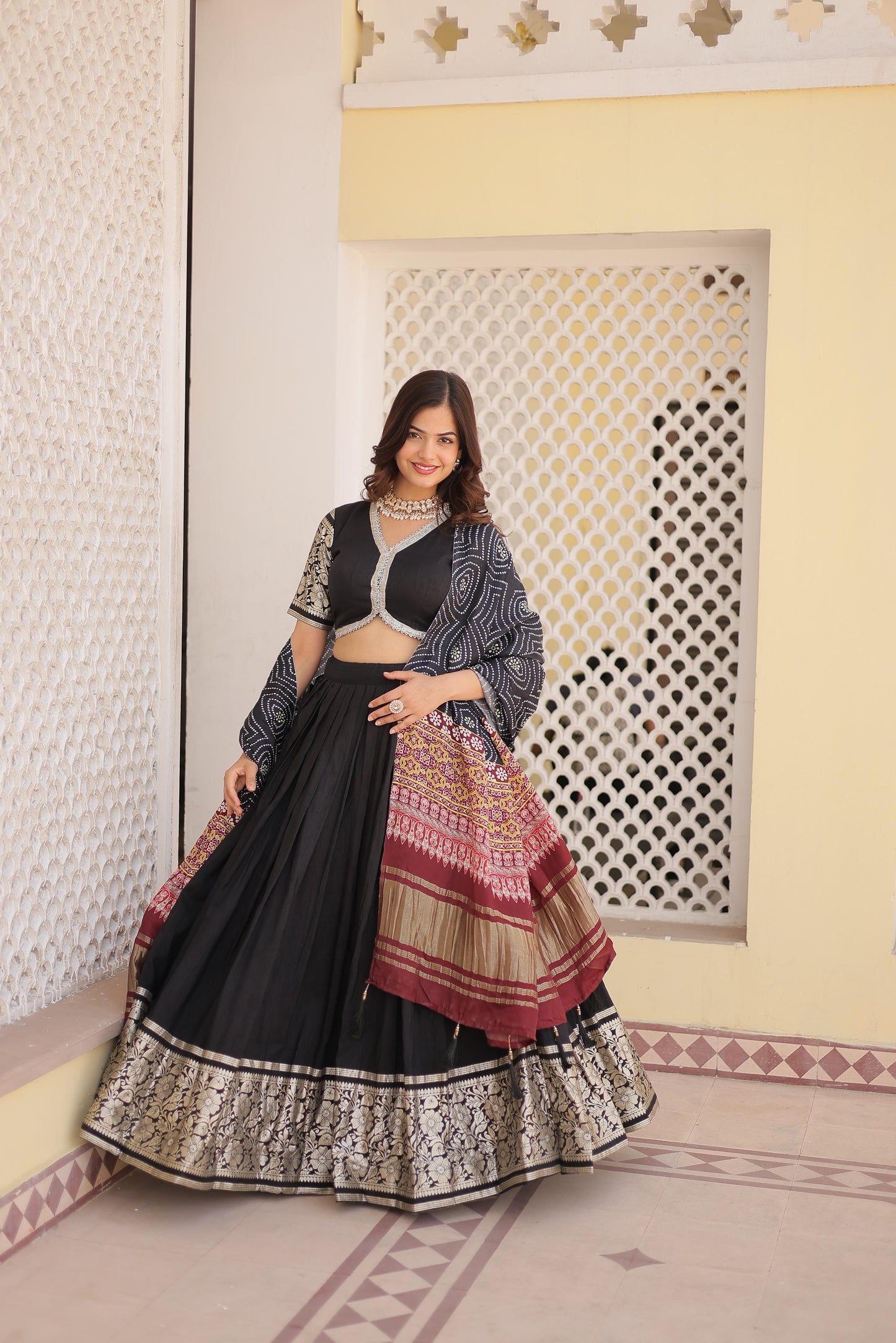 BLACK VISCOSE LEHENGA