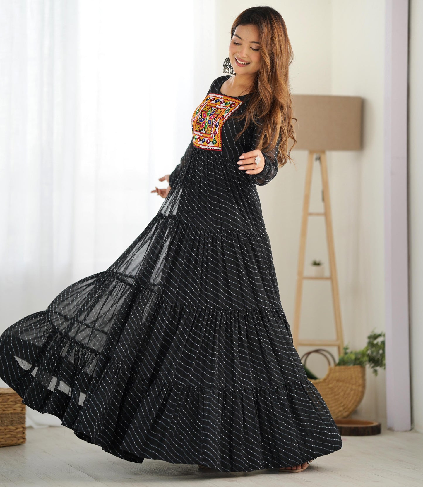 BLACK  KATCHI PATCHWORK  ANARKALI