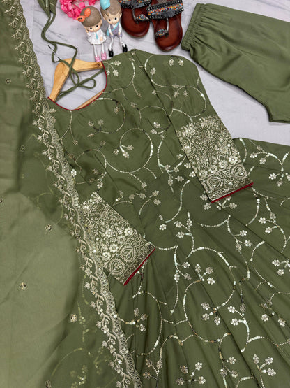 Dark Green Heavy Simar Georgette with Embroidery Work 3pc Kurti Set