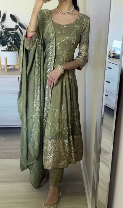 Dark Green Heavy Simar Georgette with Embroidery Work 3pc Kurti Set