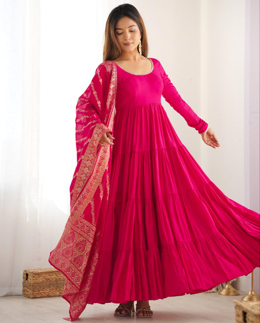 Pink Heavy Romansilk Chanderi With Yoke Lace 3pc Kurta Set