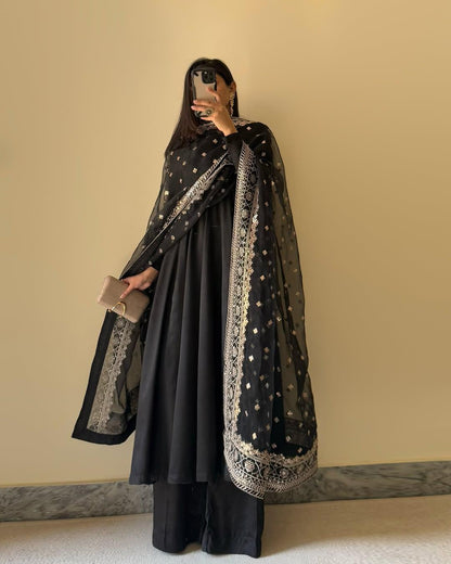 Black Fox Georgette Potli Button Work 3pc Kurta Set