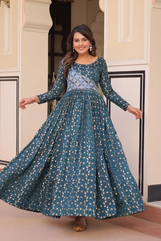 Position Print Choli with jacquard work Gown