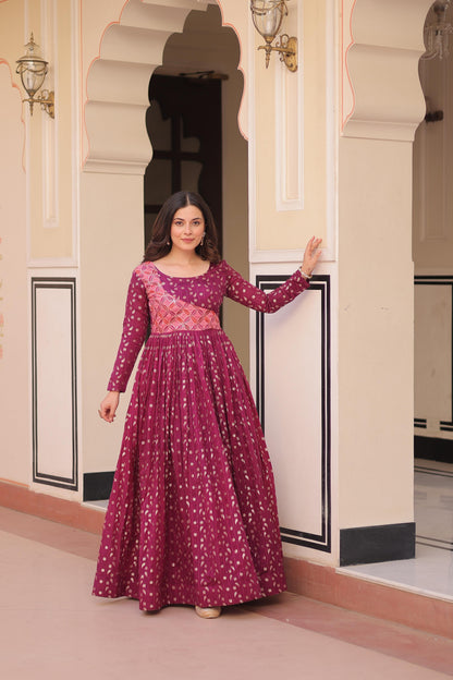 Position Print Choli with jacquard work Gown