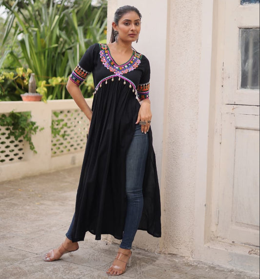 Black Reyon with Kutchi Gamthi work Kurti